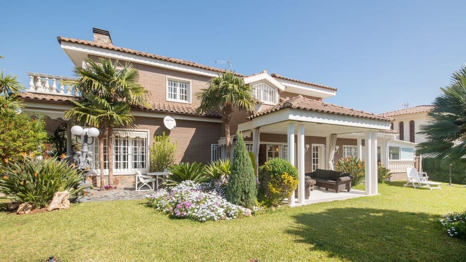 Patio, Garden, Garden view