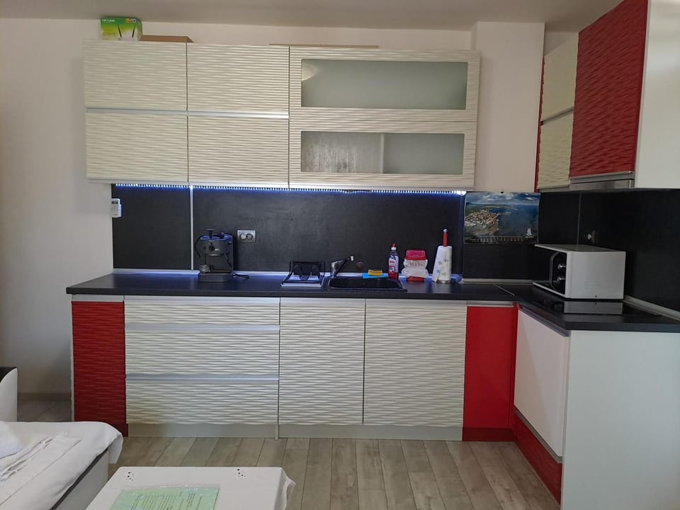 Kitchen or kitchenette, stove