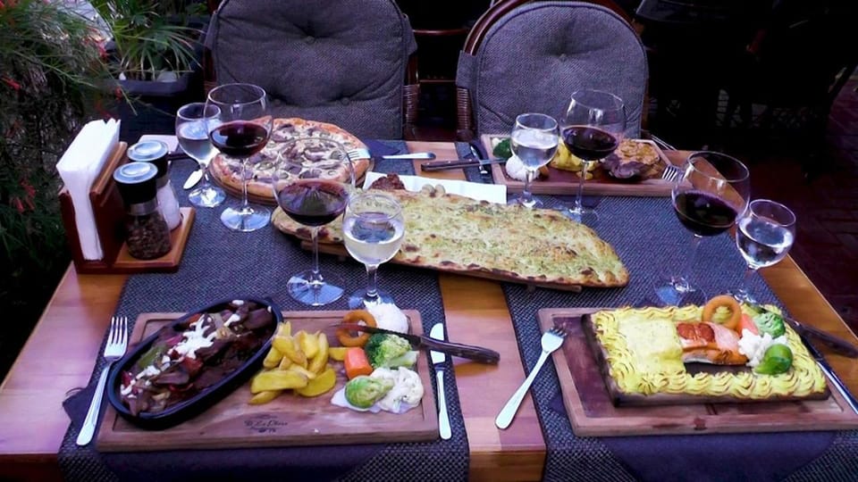 Restaurant/places to eat