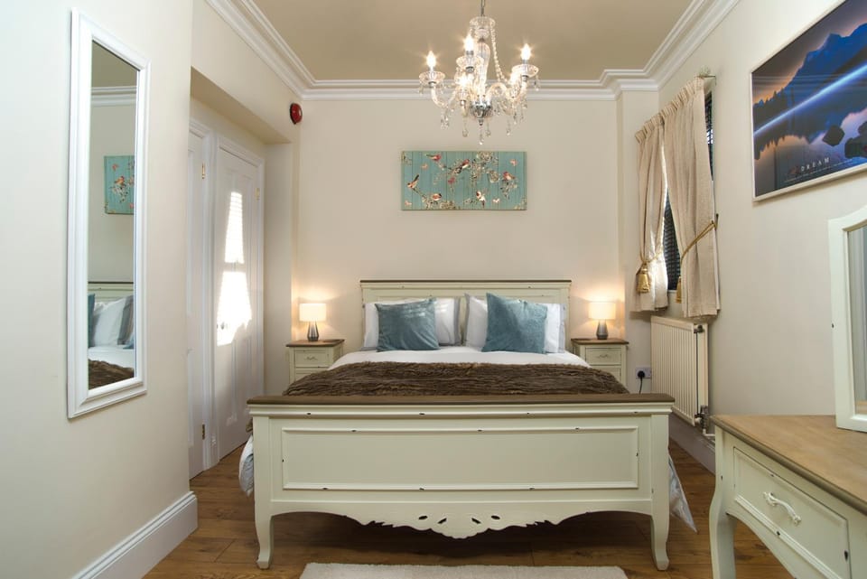 The Lodge at Heathfield Apartment in Malvern Hills District