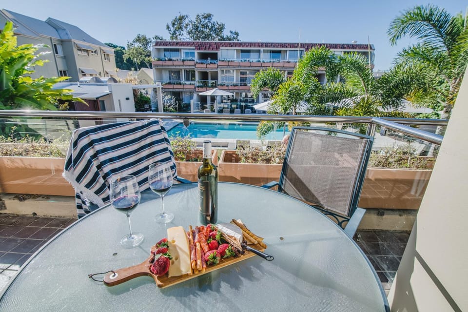 Balcony/Terrace, Pool view