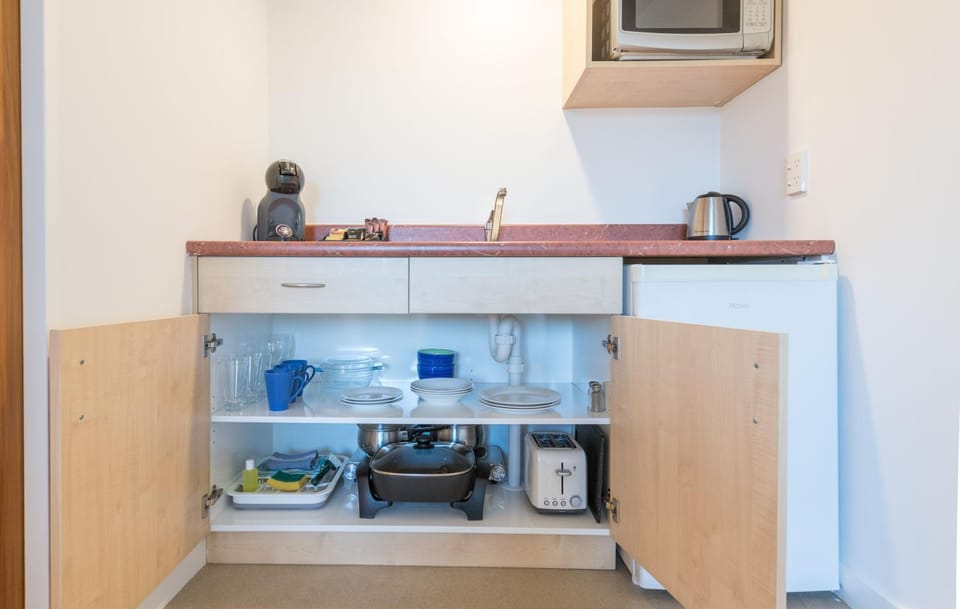 Coffee/tea facilities, Kitchen or kitchenette