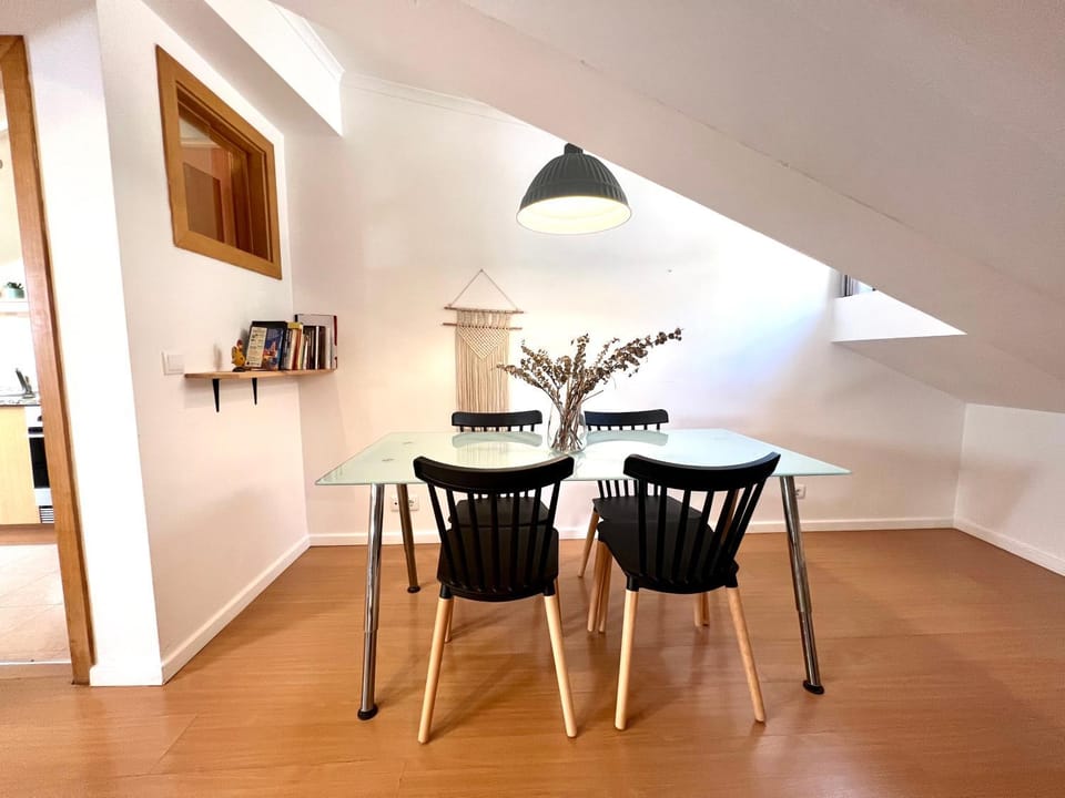 Santos Gem I - Central Studio in Trendy Neighborhood Apartment in Lisbon