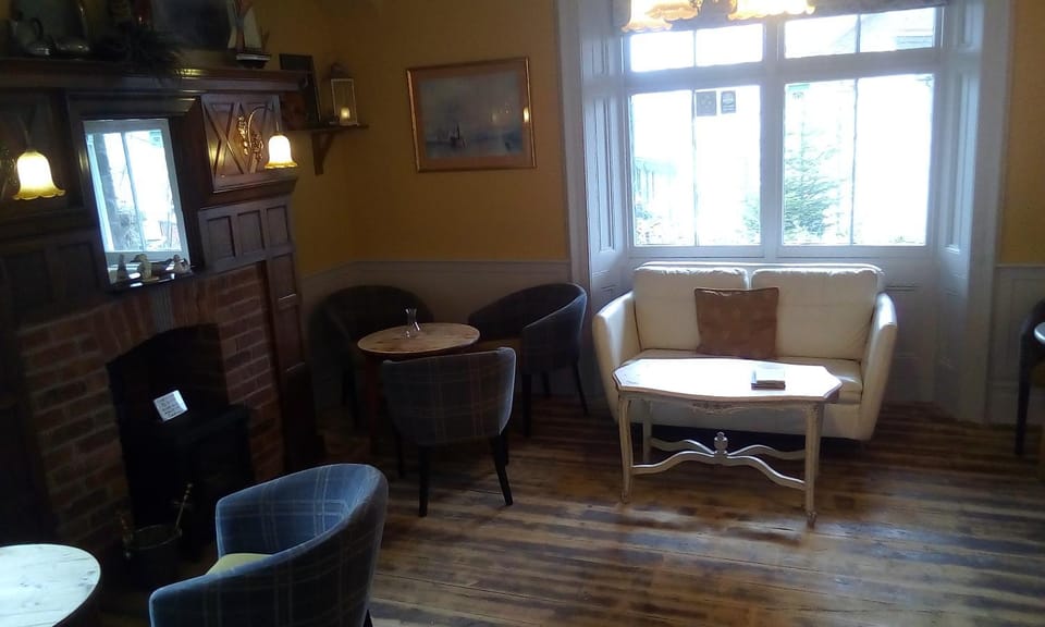 Lounge or bar, Seating area