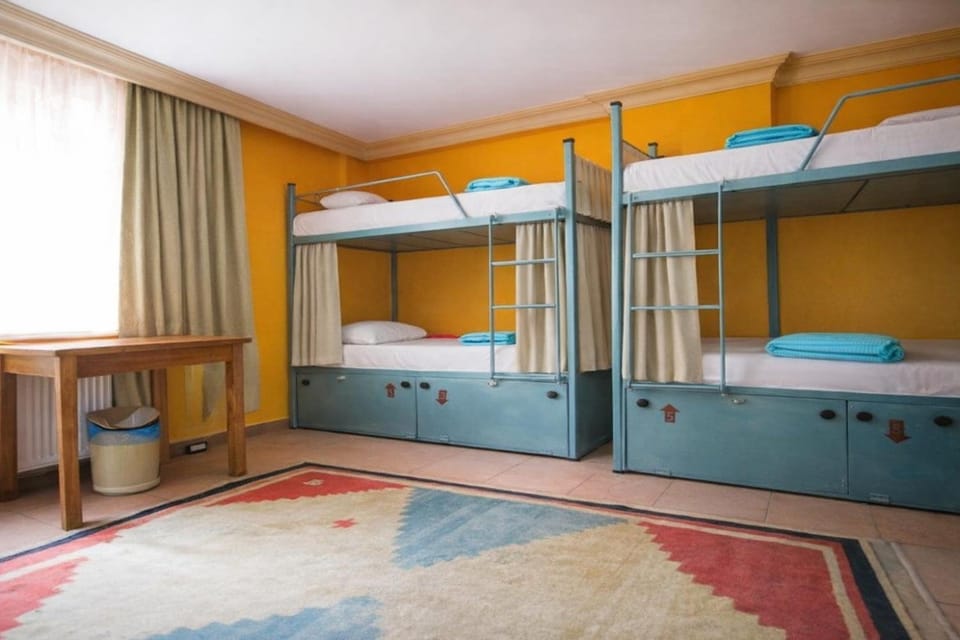 Bed, Bedroom, bunk bed