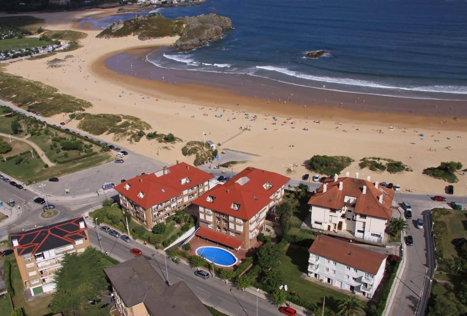 Beach, Area and facilities