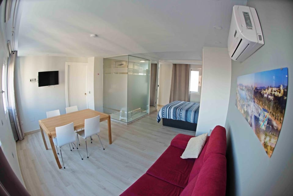 Communal lounge/ TV room, Living room, Lounge or bar, Seating area