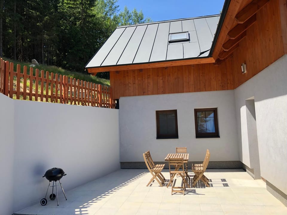 BBQ facilities, Balcony/Terrace
