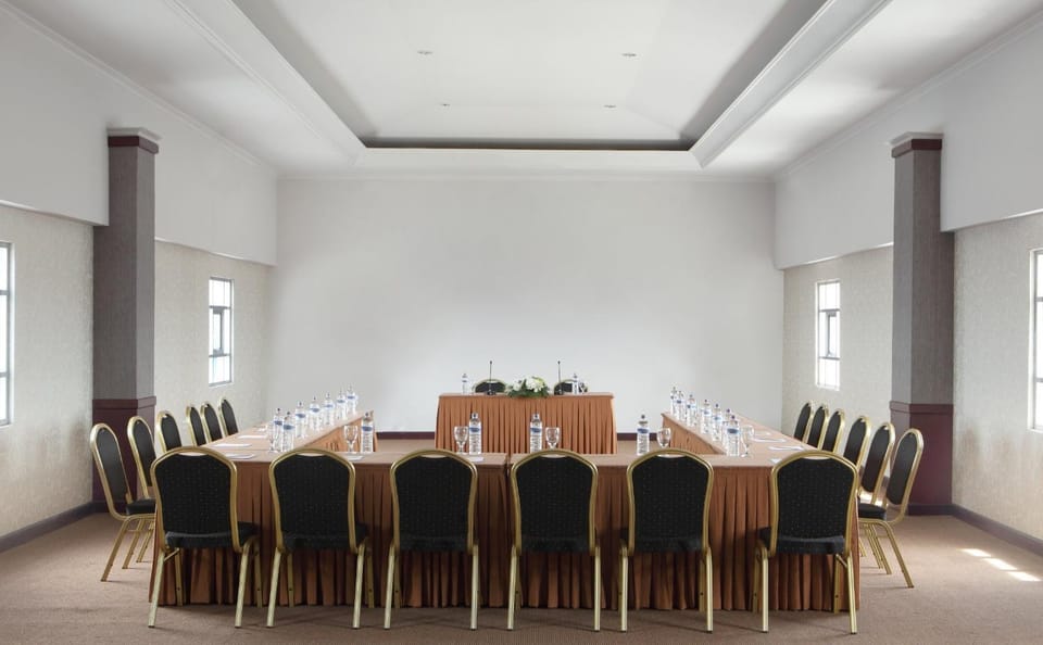 Meeting/conference room