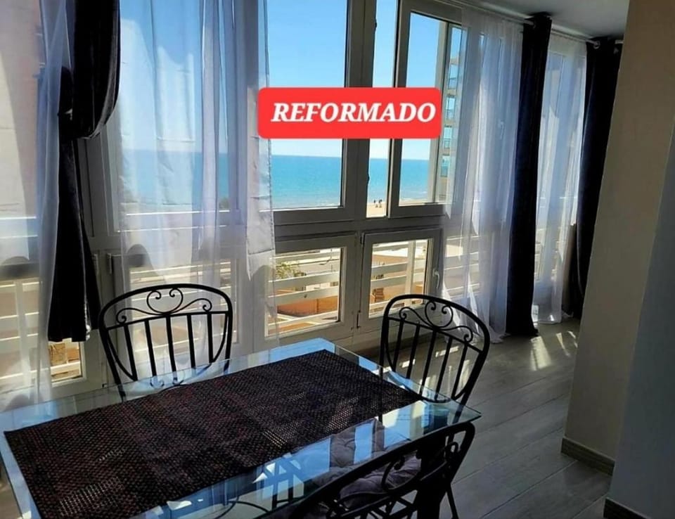Playa El Campello & Parking WIFI Apartment in Alacantí