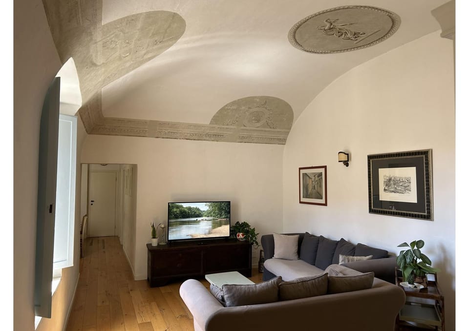 Frescos house Apartment in Pisa