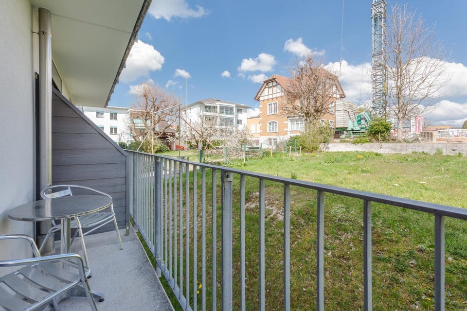 Balcony/Terrace, Garden view