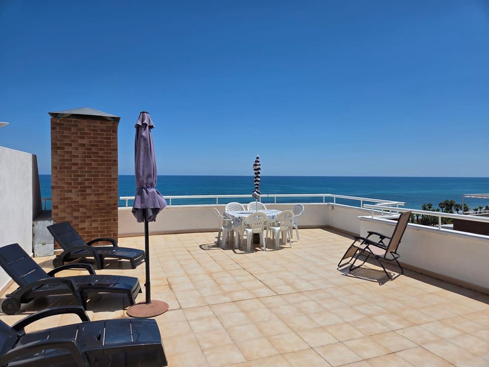 Balcony/Terrace, Sea view, sunbed