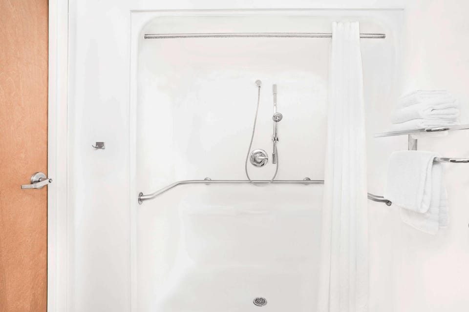 Shower, Bathroom, Photo of the whole room, On site, ADAM