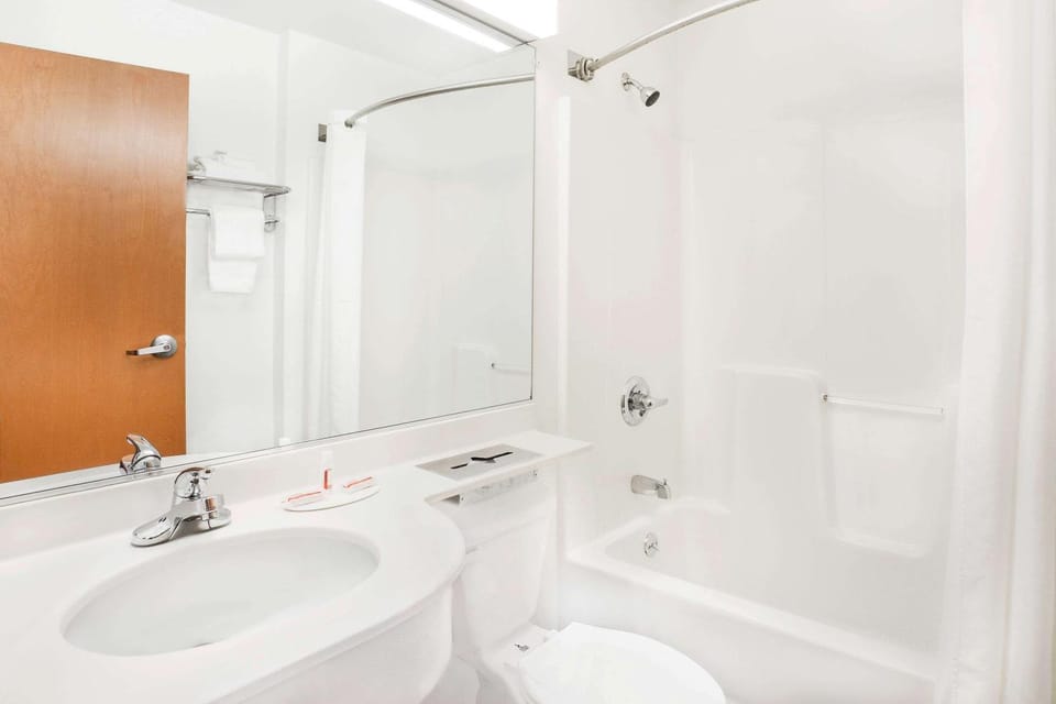 Bathroom, Photo of the whole room, On site