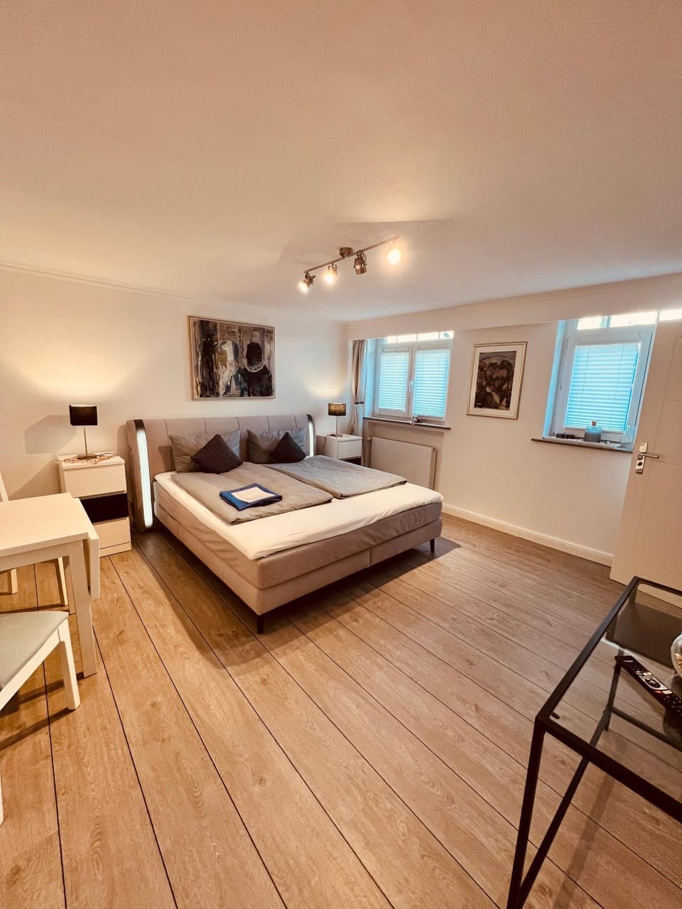 Photo of the whole room