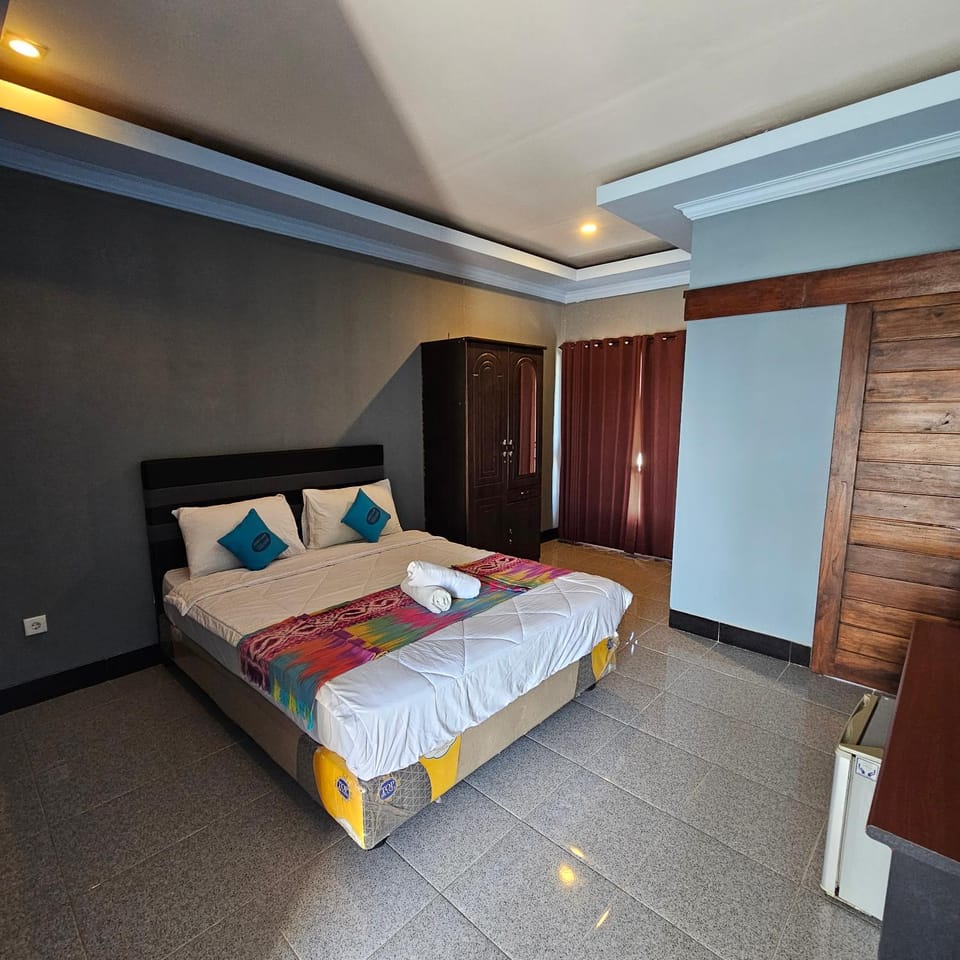 Bed, Photo of the whole room, Bedroom, wardrobe
