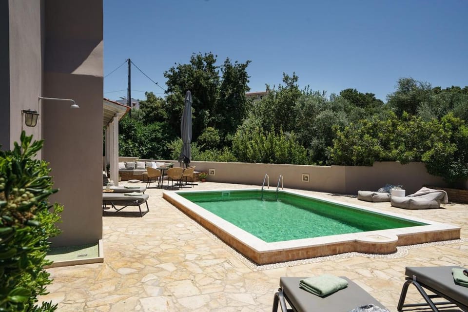 Day, Natural landscape, Garden, Garden view, Pool view, Swimming pool, sunbed