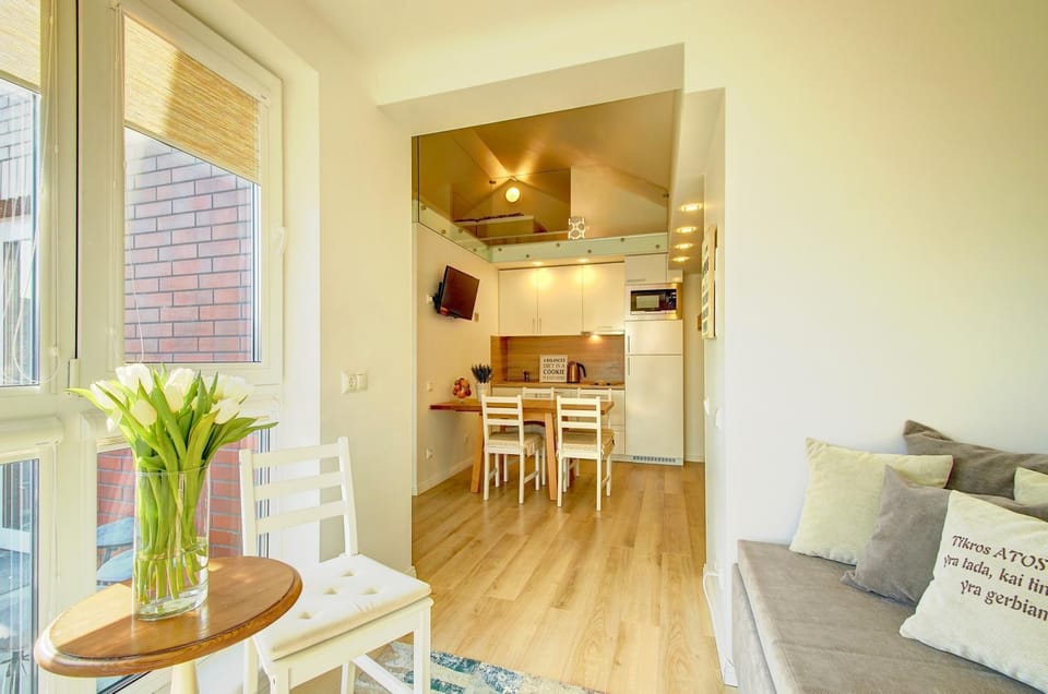 Kitchen or kitchenette, Living room, Dining area