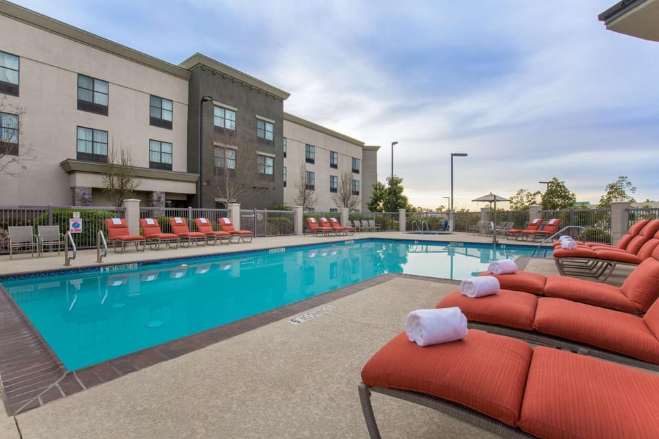 Hot Tub, Pool view, Swimming pool