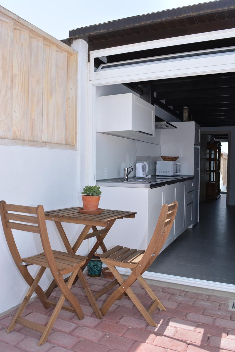 Patio, Balcony/Terrace, Kitchen or kitchenette, Dining area, minibar, stove