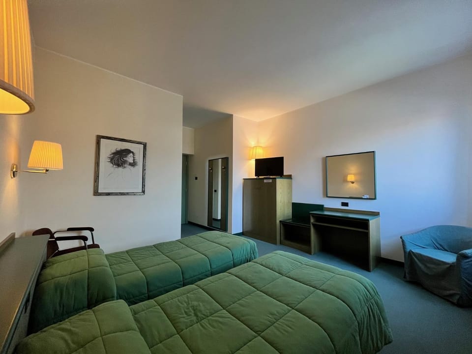 Hotel La Goletta Hotel in Lombardy