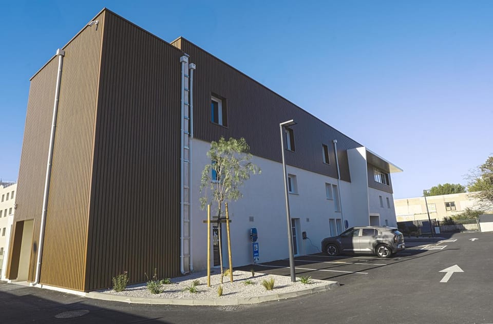 Property building, Parking