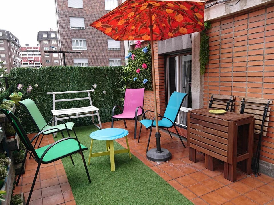 BBQ facilities, View (from property/room), Balcony/Terrace, Balcony/Terrace, Seating area