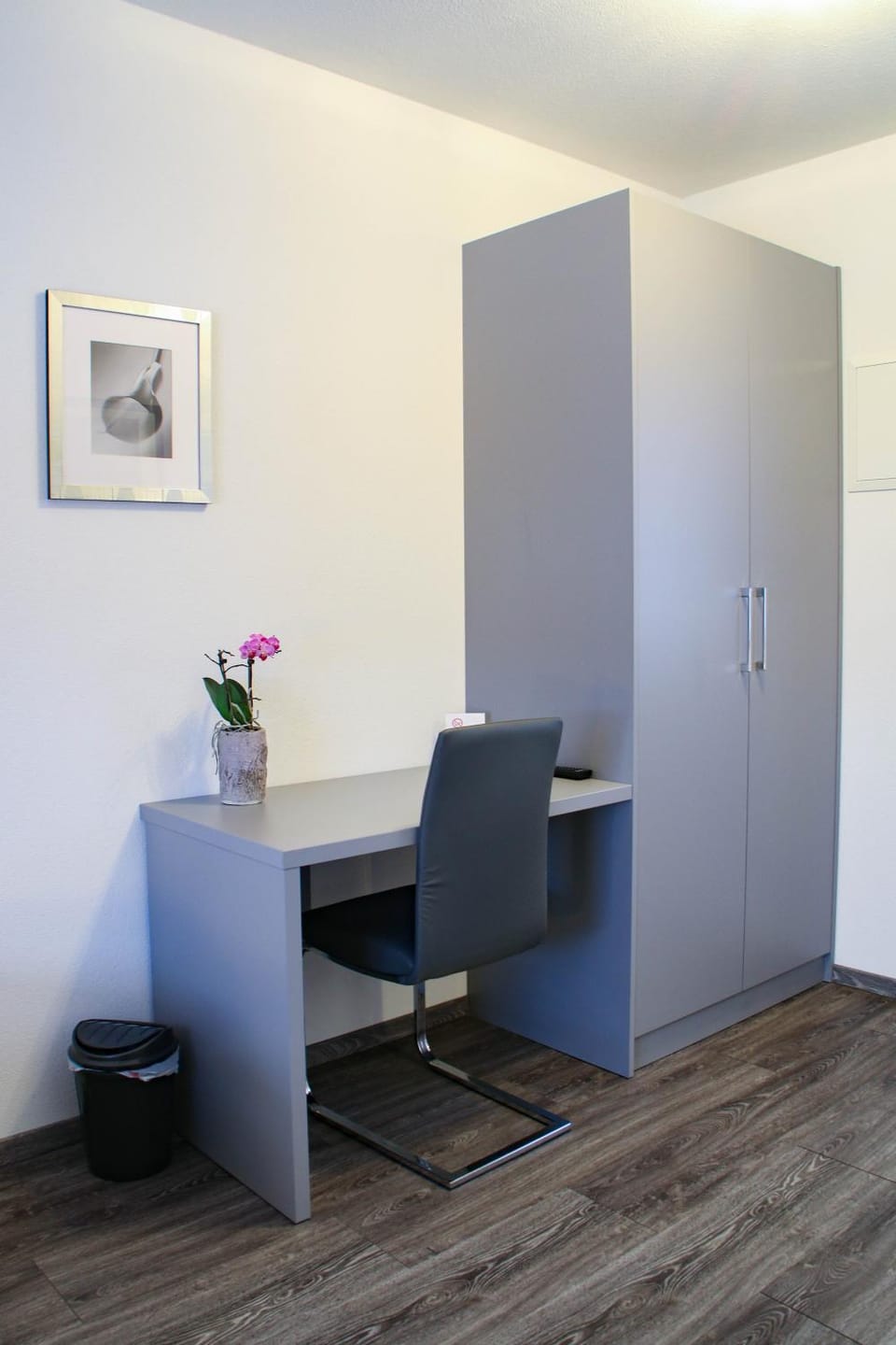 Decorative detail, Seating area