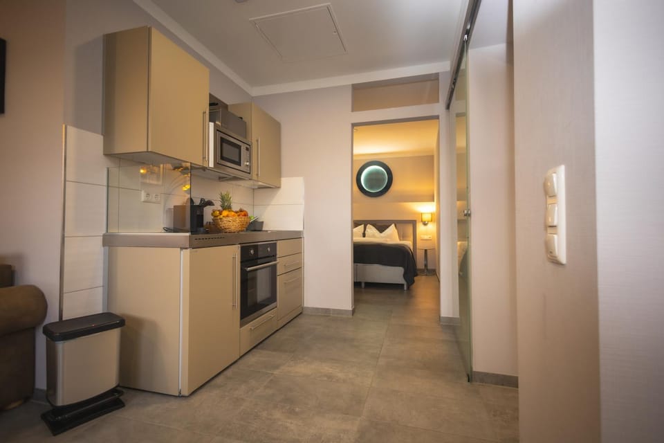 Kitchen or kitchenette, minibar, pet friendly, stove, toaster