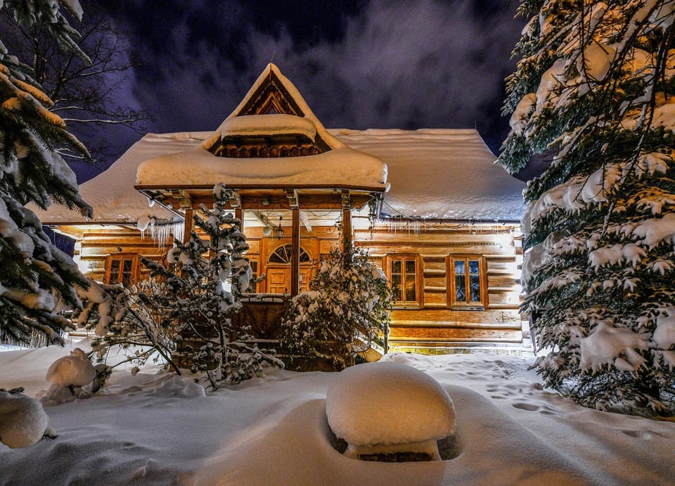 Facade/entrance, Night, Winter