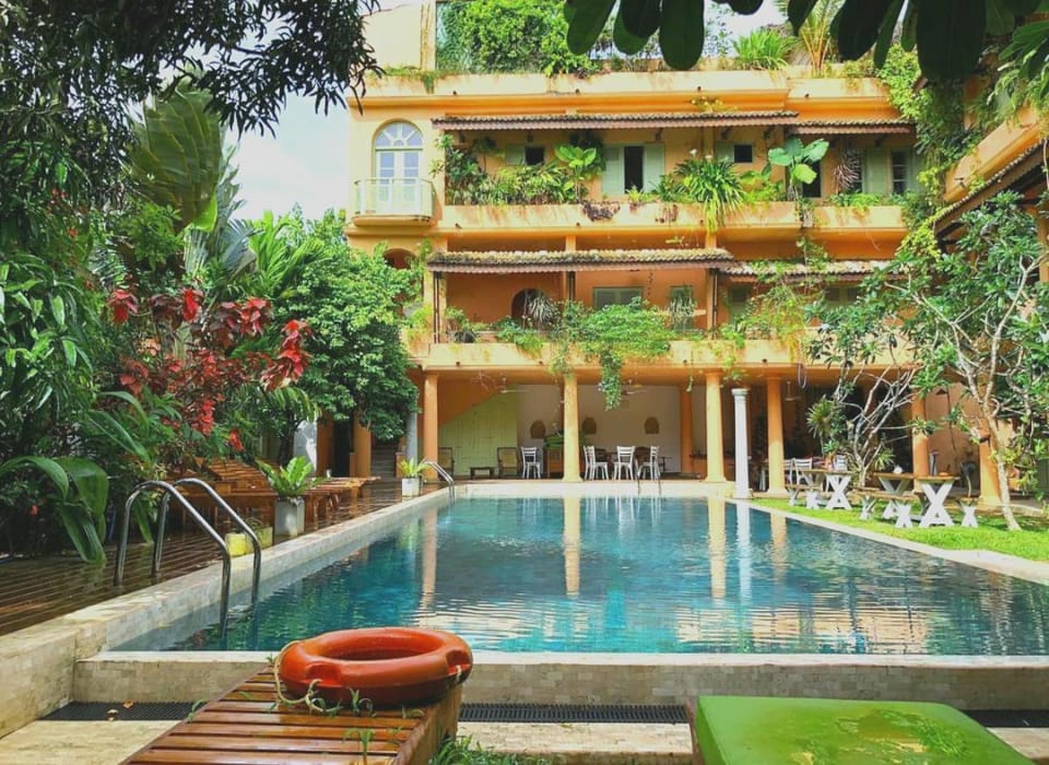 Property building, Garden, Garden view, Pool view, Swimming pool