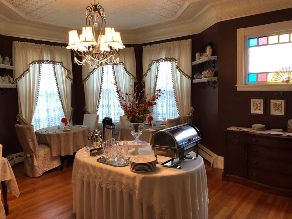 Penley House Bed & Breakfast Bed and Breakfast in Auburn