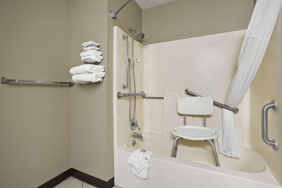 Bathroom, Photo of the whole room, On site