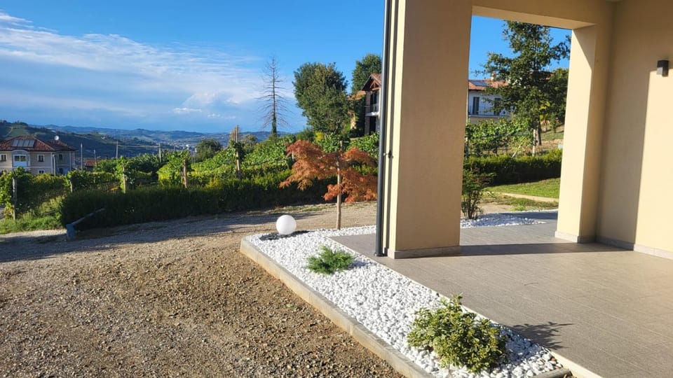 Property building, Landmark view, Mountain view, Inner courtyard view