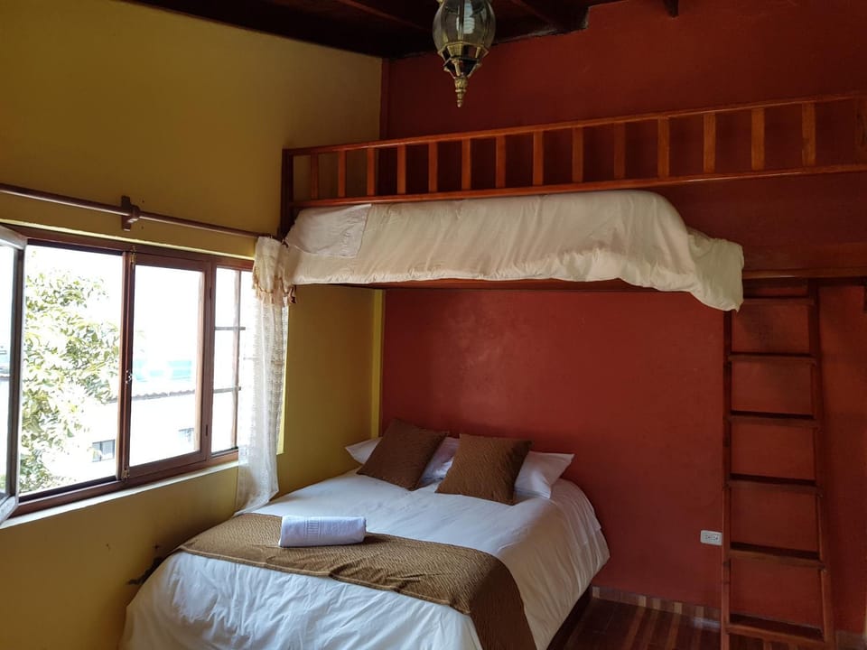 Fuentes del Volcán Inn in Banos