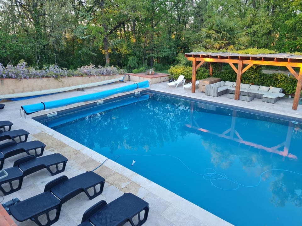 Pool view, Pool view, Swimming pool, Swimming pool, Swimming pool, sunbed, sunbed