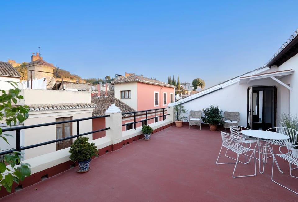 Property building, Balcony/Terrace