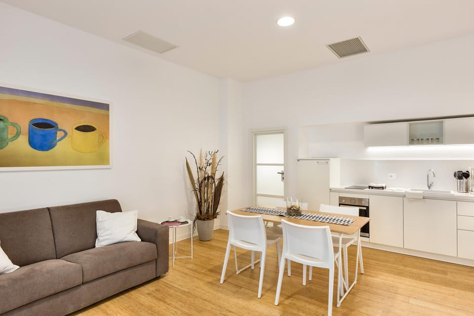 Kitchen or kitchenette, Living room, Dining area
