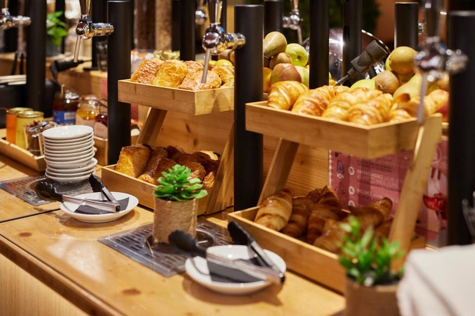 Buffet breakfast
