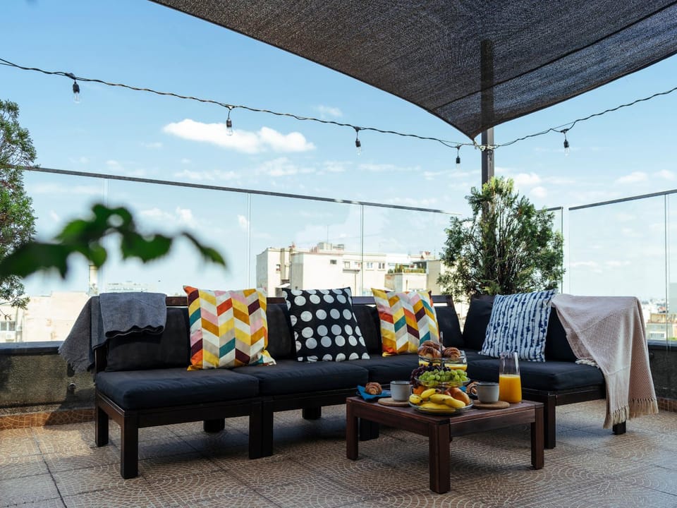 Wilson Old City Roof Top Apartment in Bucharest