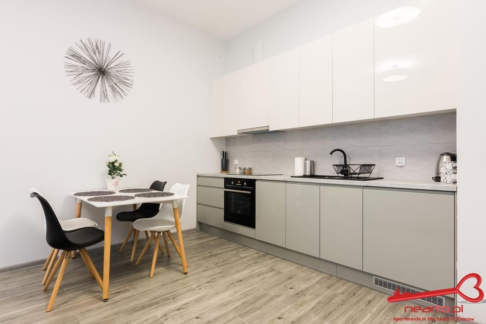 Coffee/tea facilities, Kitchen or kitchenette, Living room, Seating area, Dining area