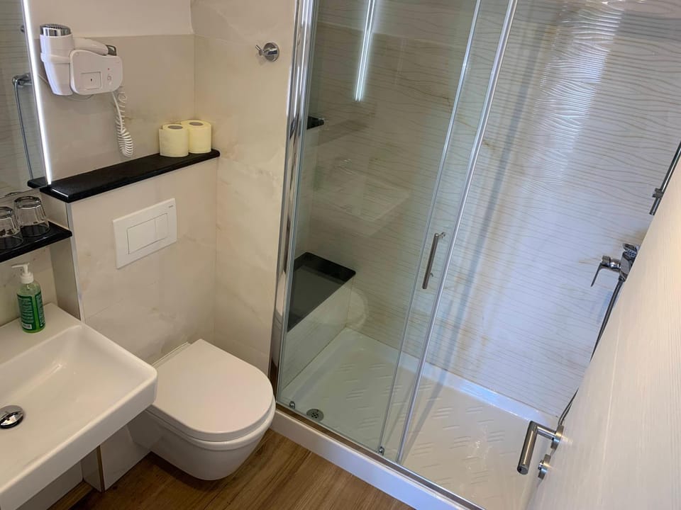 Shower, Toilet, Bathroom