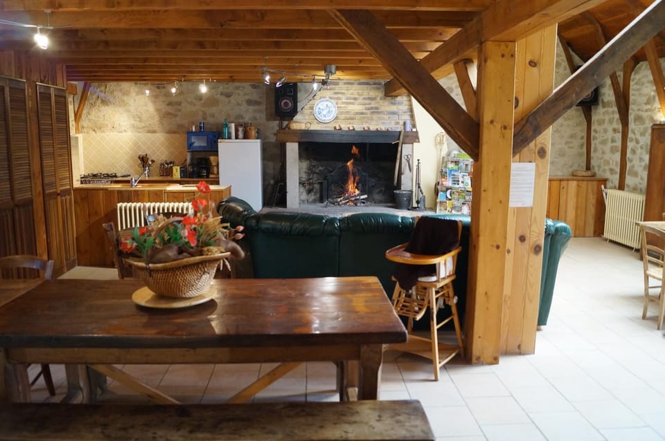 Seating area, Dining area