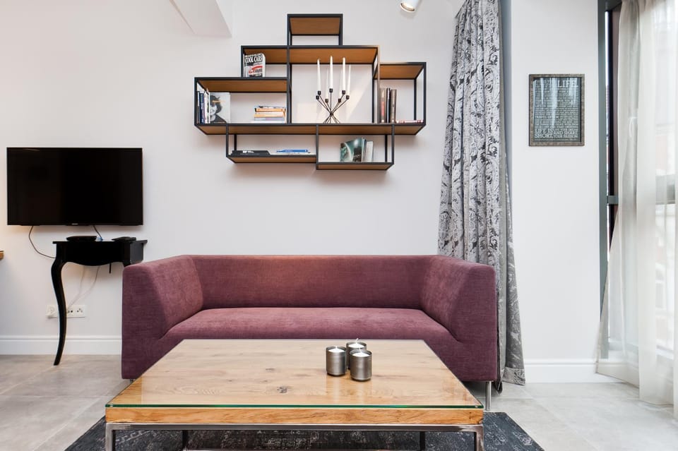 TV and multimedia, Seating area