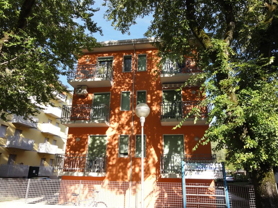 Property building, Facade/entrance