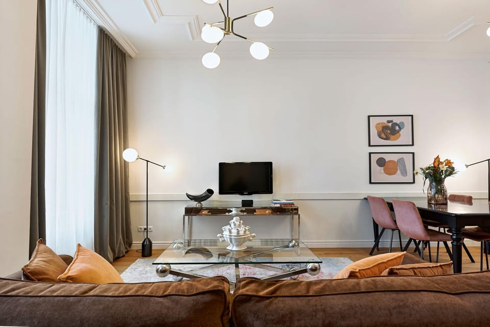 TV and multimedia, Living room, Seating area