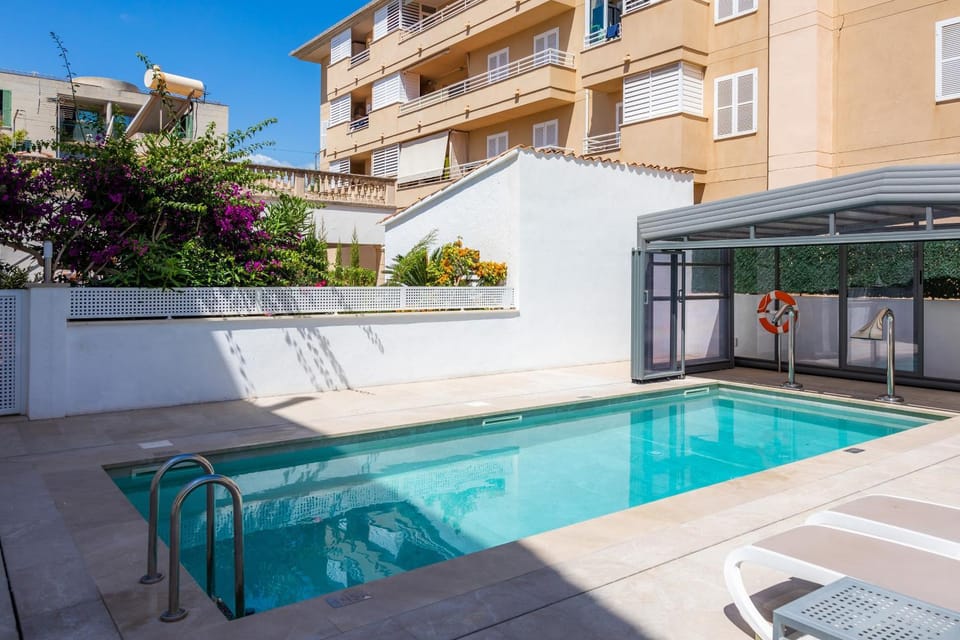 Property building, Swimming pool