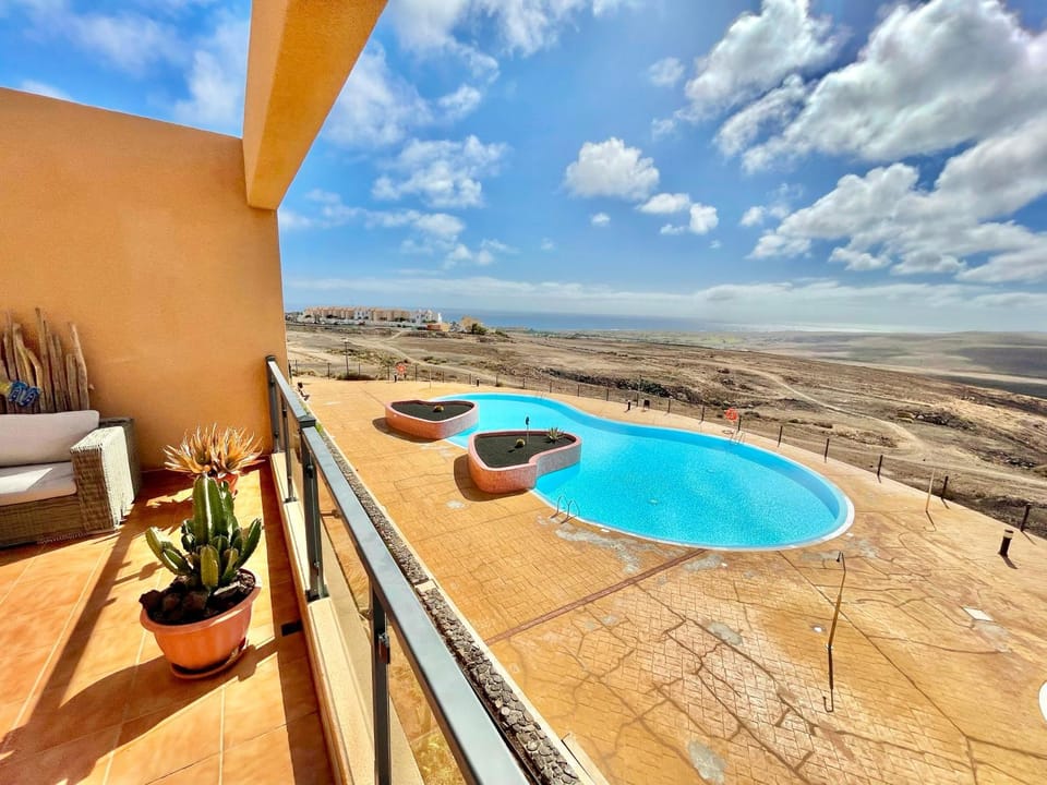 View (from property/room), City view, Landmark view, Mountain view, Pool view