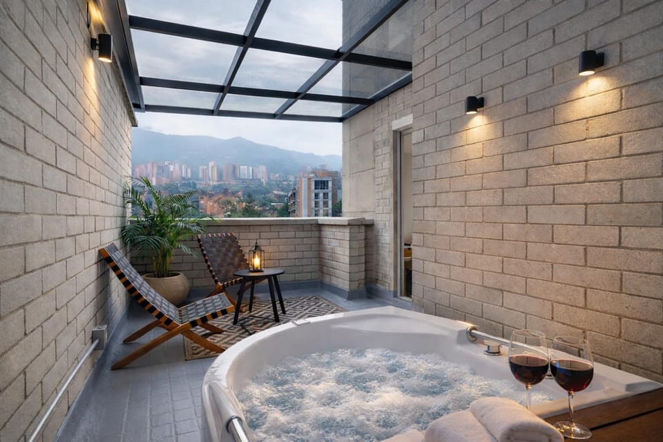 Hot Tub, Balcony/Terrace